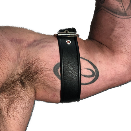 Buckle Armband with Color Piping-Leather-Swish Embassy