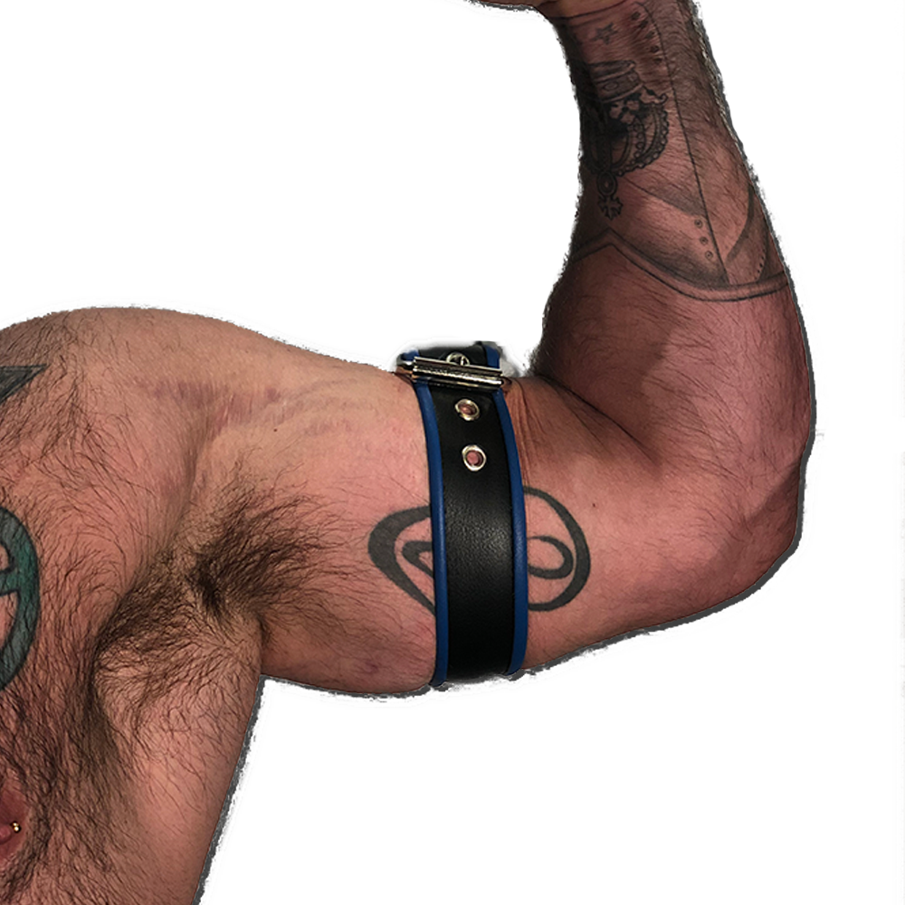 Buckle Armband with Color Piping-Leather-Swish Embassy